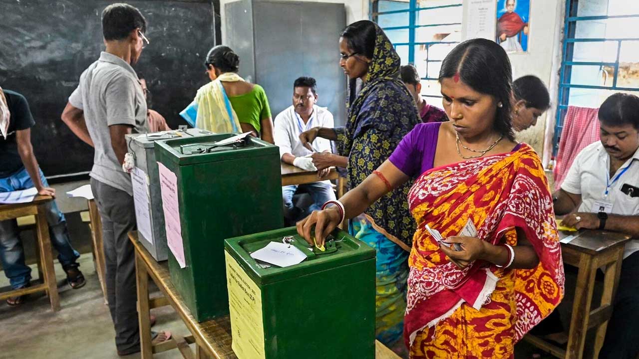 West Bengal Panchayati polls | బెంగాల్‌లో 344 పంచాయతీల్లో విజేతను నిర్ణయించిన టాస్‌