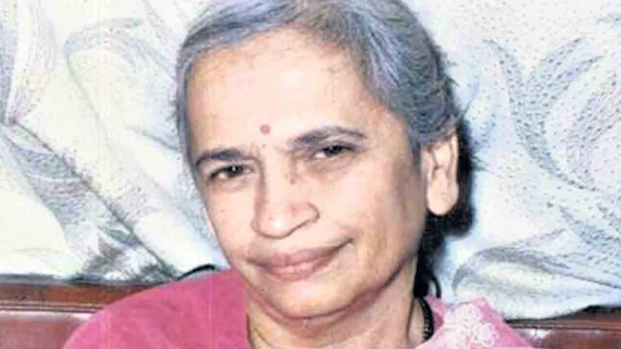 Shakuntala Bhagat | కర్తవ్యం ముందు కండరాల వ్యాధి కూడా దిగదుడుపే.. ఆమె జీవితం ఎంతోమందికి ఆదర్శం