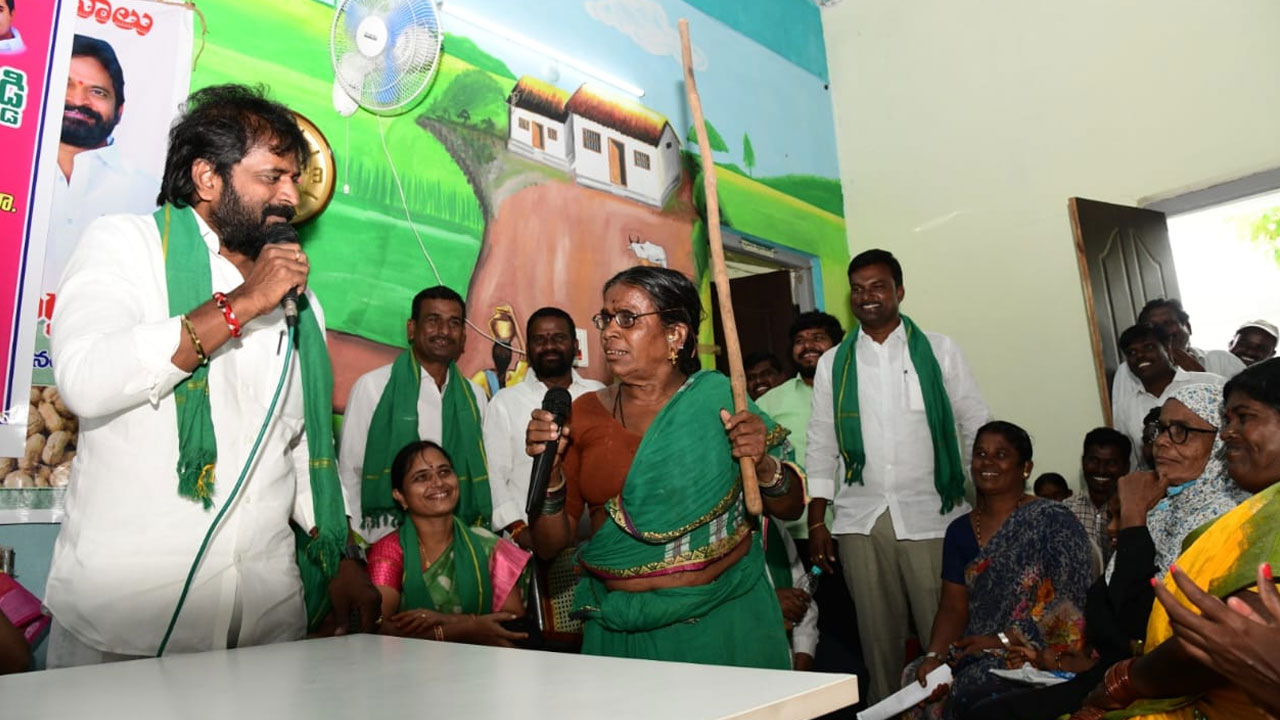 Mahabubnagar | 3 గంట‌లంటే ఈ క‌ర్ర‌తో కొడుతా బిడ్డా.. రేవంత్‌ను హెచ్చ‌రించిన వృద్ధురాలు