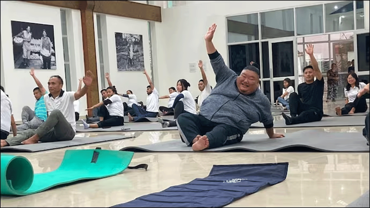 Viral Post | స‌మోసా నుంచి శ‌వాస‌నం వ‌ర‌కూ.. : మంత్రి వ‌ర్క‌వుట్ సెష‌న్‌కు నెటిజ‌న్లు ఫిదా