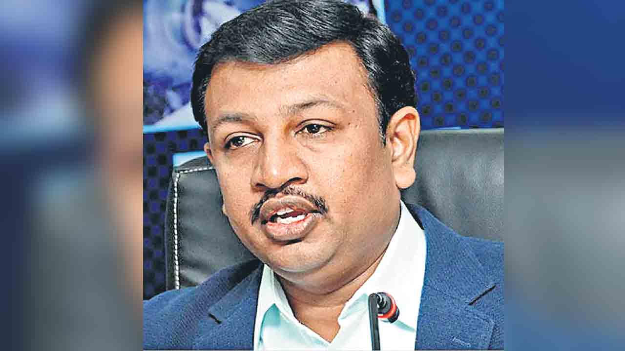 Singareni | థర్మల్‌ విద్యుదుత్పత్తి ఆగవద్దు.. అధికారులకు సింగరేణి సీఎండీ శ్రీధర్‌ ఆదేశం