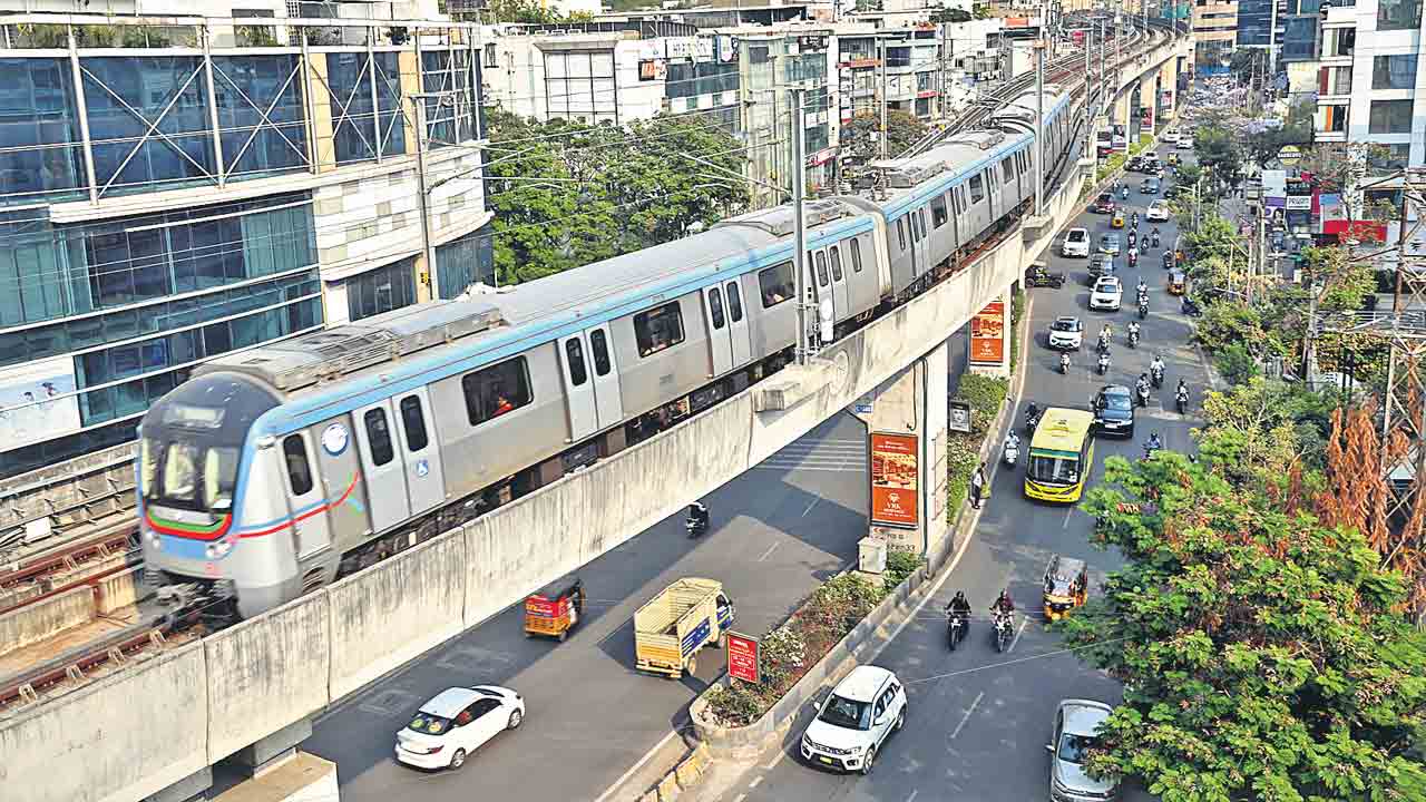 Airport Metro | ఎయిర్‌పోర్టు మెట్రోలో మార్పులు.. ఆ ప్రాంతాల్లోని వారికి లక్కీఛాన్స్‌!