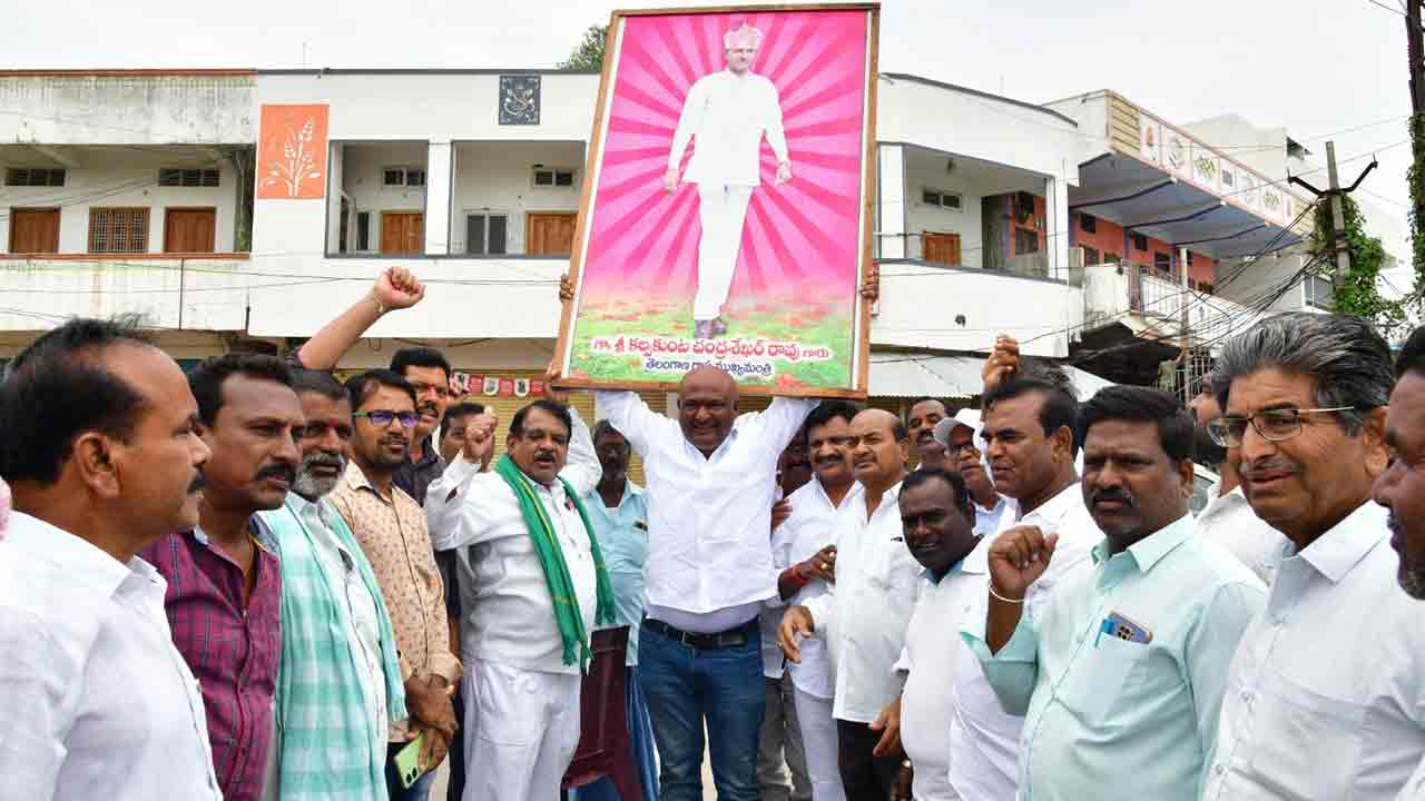 రైతు బాంధవుడు కేసీఆర్‌