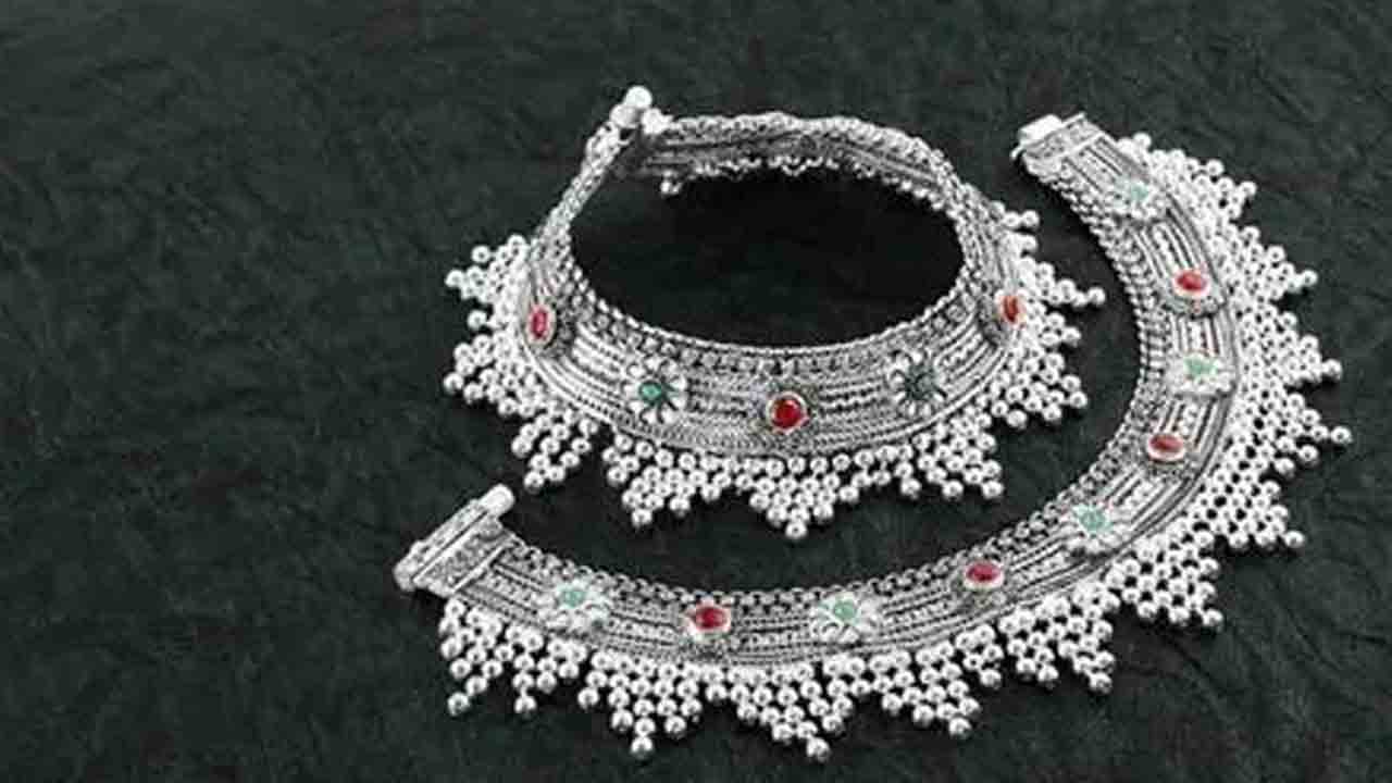 Silver Rates | భారీగా తగ్గిన వెండి ధరలు.. కిలోకు ఎంతంటే..