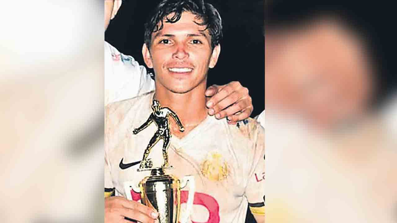 ఫుట్‌బాలర్‌ను లాక్కెళ్లిన మొసలి.. కాల్పులు జరిపితే కానీ మృతదేహాన్ని వదల్లేదు!