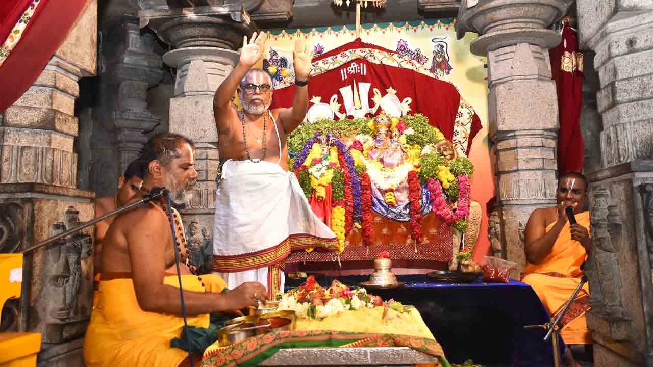 లక్ష్మీనరసింహుడికి ఘనంగా తిరు కల్యాణోత్సవం