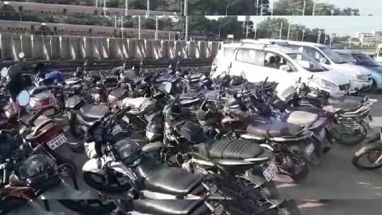 నిర్మాణ వ్యర్థాల తరలింపుపై నిఘా