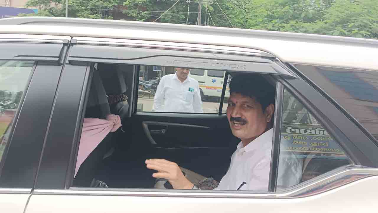 మాజీ ఎంపీ పొంగులేటికి మరో బిగ్‌షాక్‌