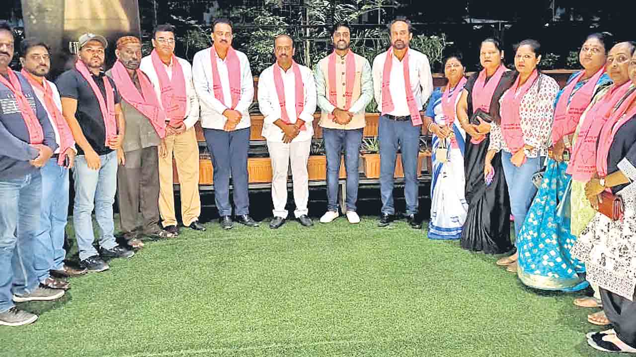 Maharashtra BRS | మహారాష్ట్రలో భారీగా చేరికలు.. బీఆర్‌ఎస్‌లోకి శివసేన, కాంగ్రెస్‌, బీజేపీ నాయకులు