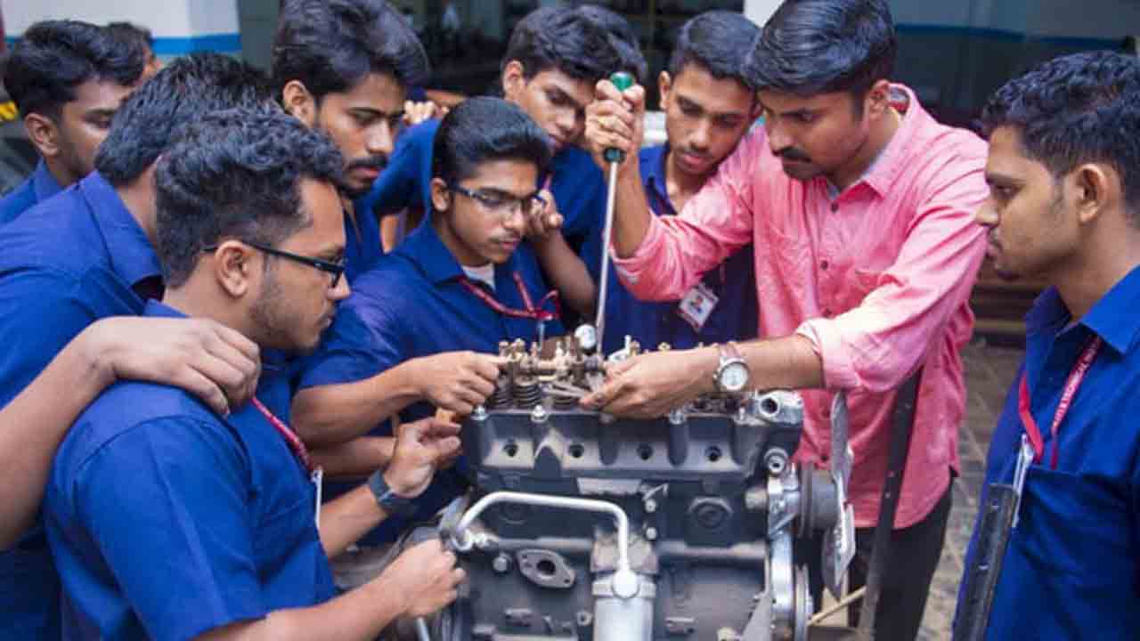 హుజూర్‌నగర్‌కు ఐటీఐ కాలేజ్‌