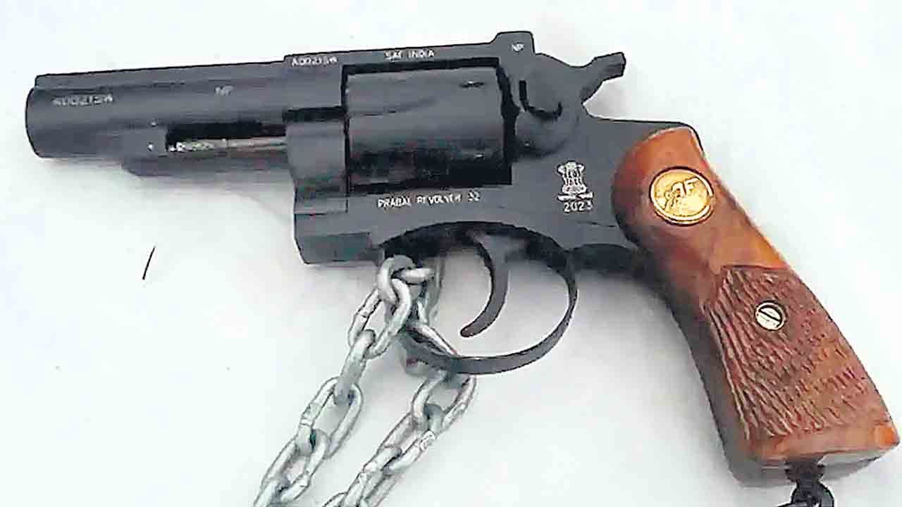 మార్కెట్లోకి తొలి లాంగ్‌ రేంజ్‌ రివాల్వర్‌