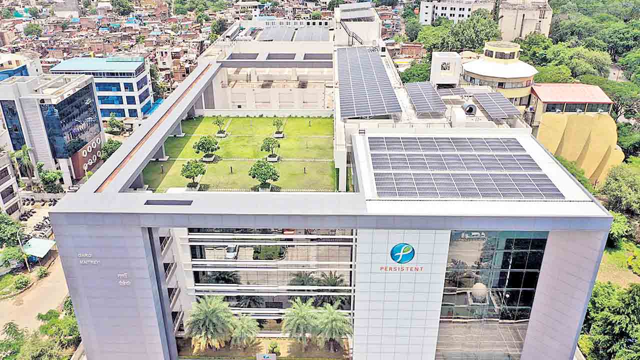 మిడ్‌ రేంజ్‌లో మేటి పెర్సిస్టెంట్‌