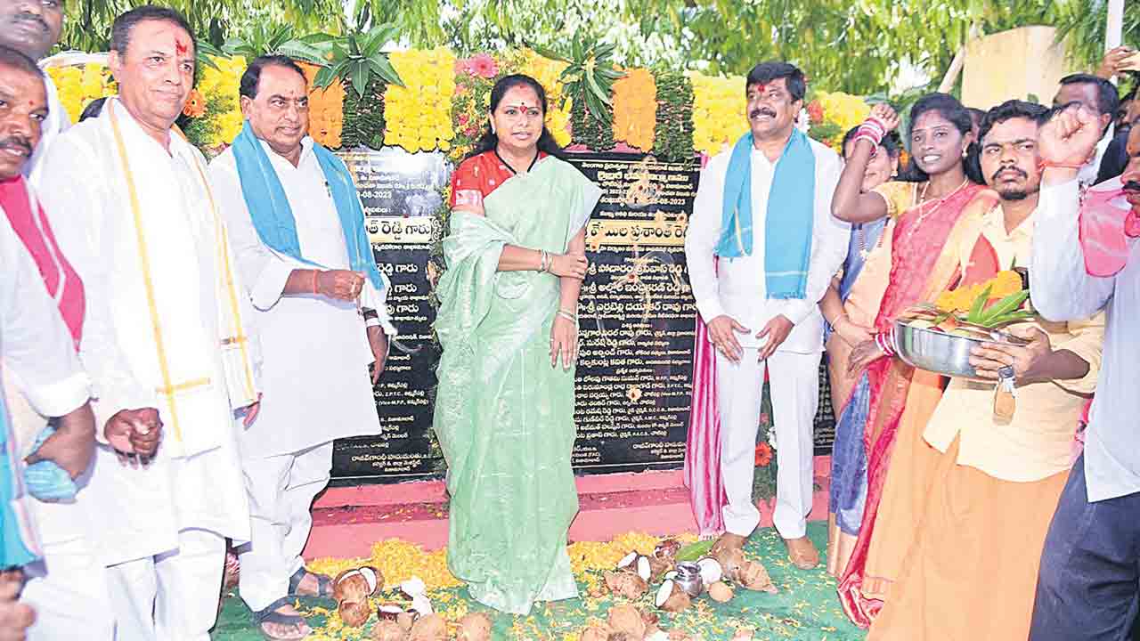 ఇప్పుడు ఆగం కావొద్దు..