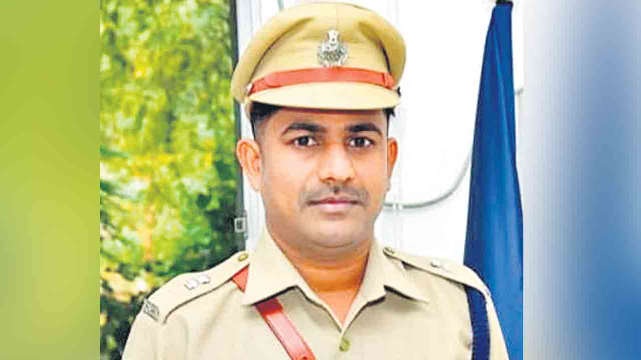 మహబూబాబాద్‌ ఎస్పీగా చంద్రమోహన్‌