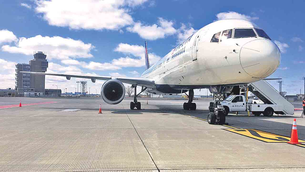 Flight Tickets | దీపావళికి విమాన ఛార్జీల మోత.. దాదాపు డబుల్‌ అయిన టికెట్ల ధరలు