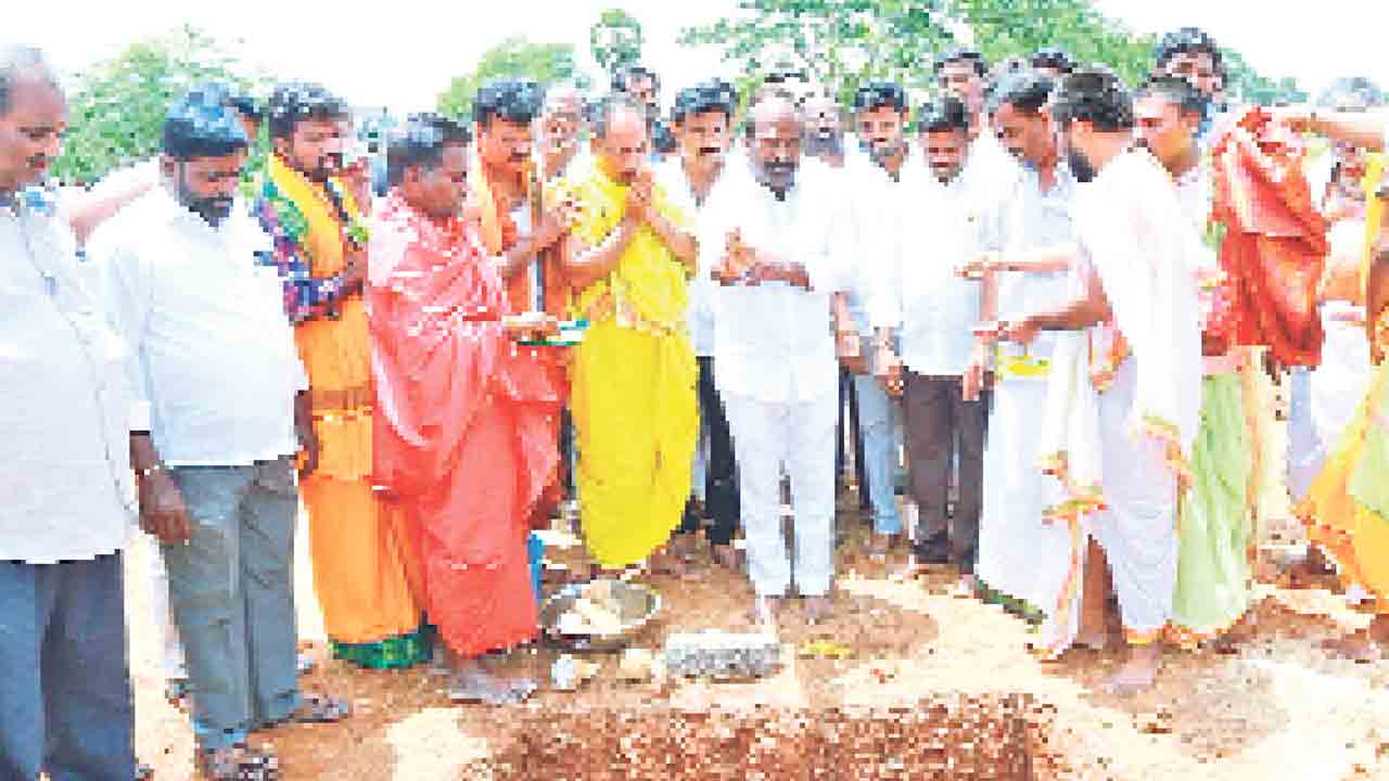 ఇచ్చిన మాట నిలబెట్టుకోవడం సీఎం కేసీఆర్‌ నైజం