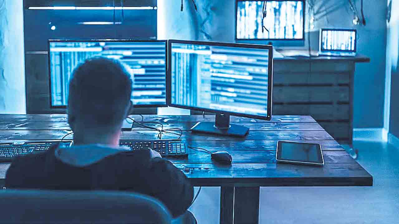 PM Modi |  దేశ పౌరులపై మోదీ సర్కార్‌ నిఘా.. అడిగనప్పుడు డాటా ఇవ్వాలంటూ టెలికం సంస్థలకు ఆదేశం