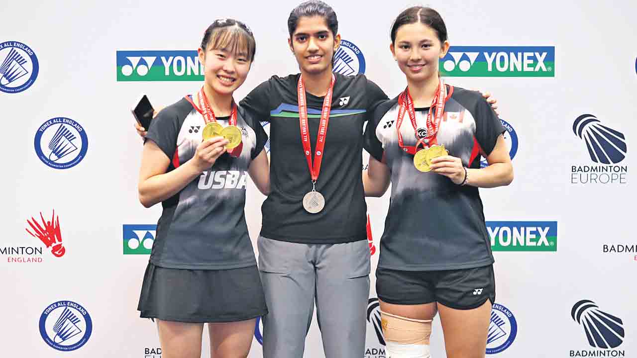 ఆల్‌ఇంగ్లండ్‌ జూనియర్‌ చాంపియన్‌షిప్‌లో రక్షకు రజతం