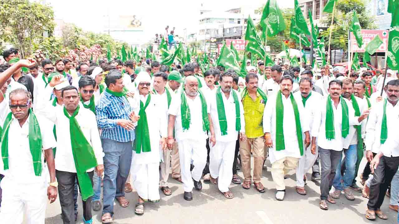 ఆదివాసీ వేడుక