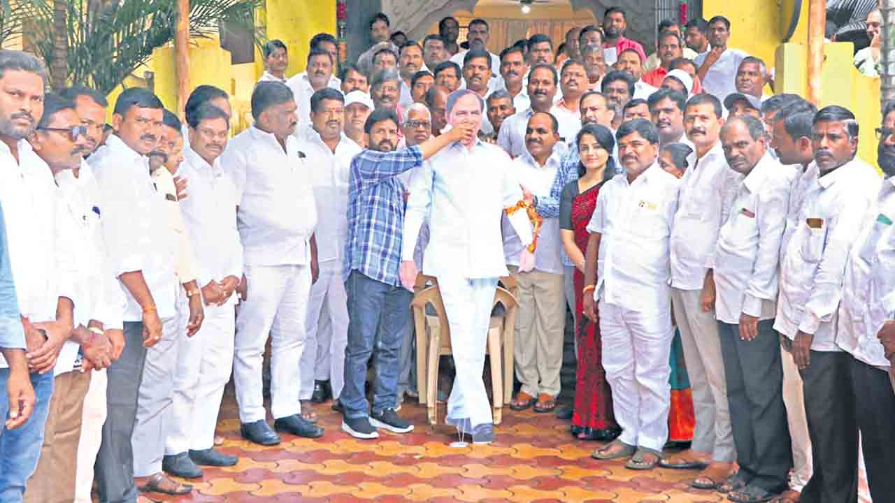 అసాధ్యుడు సీఎం కేసీఆర్‌