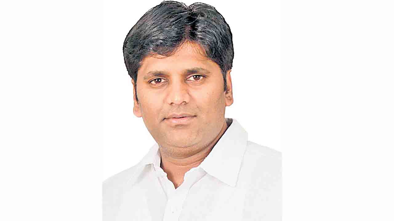 బీజేపోళ్లు నిందలు వేయడంలో తోపులు!