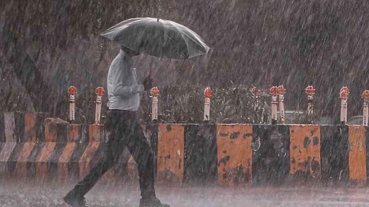 Heavy Rains | వచ్చే 5 రోజుల్లో ఈ జిల్లాల్లో భారీ వర్షం