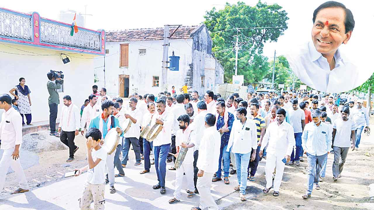 కేసీఆర్‌ కోసం కదులుతున్న పల్లెలు