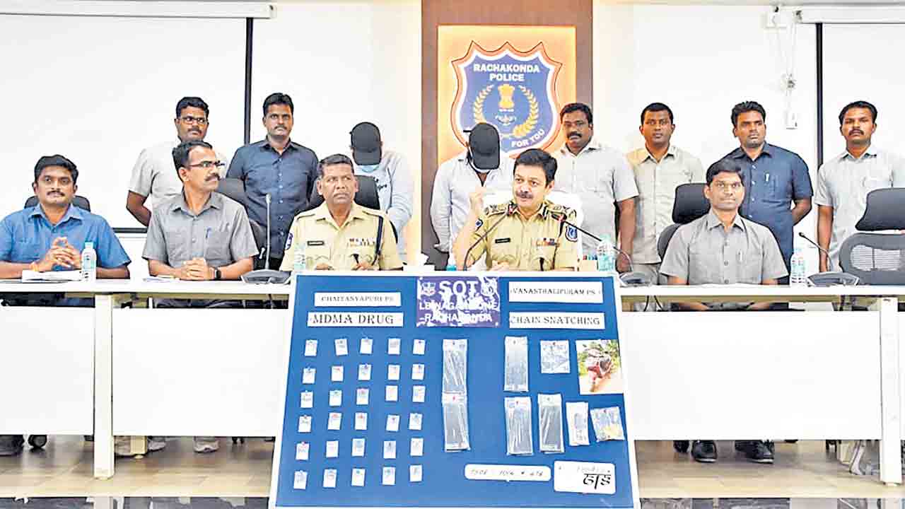 డయల్‌ 100కు సమాచారం