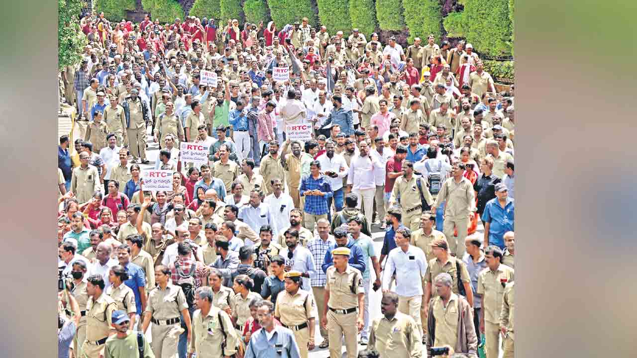 బస్‌ భవన్‌ను వదిలి..రాజ్‌ భవన్‌కు కదిలి