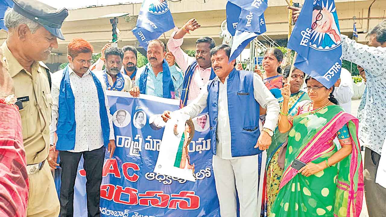 ఎస్సీ వర్గీకరణపై విపక్షాల వైఖరి మారాలి