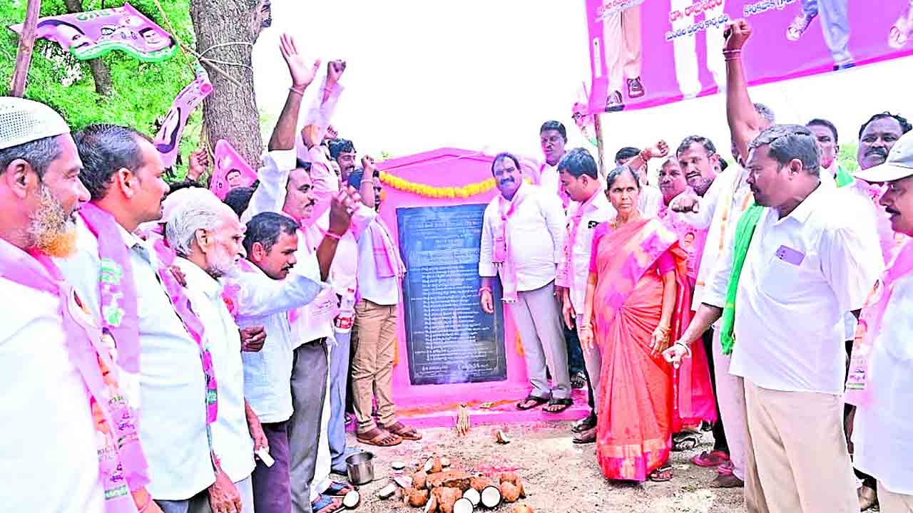 పల్లెల అభివృద్ధికి కృషి