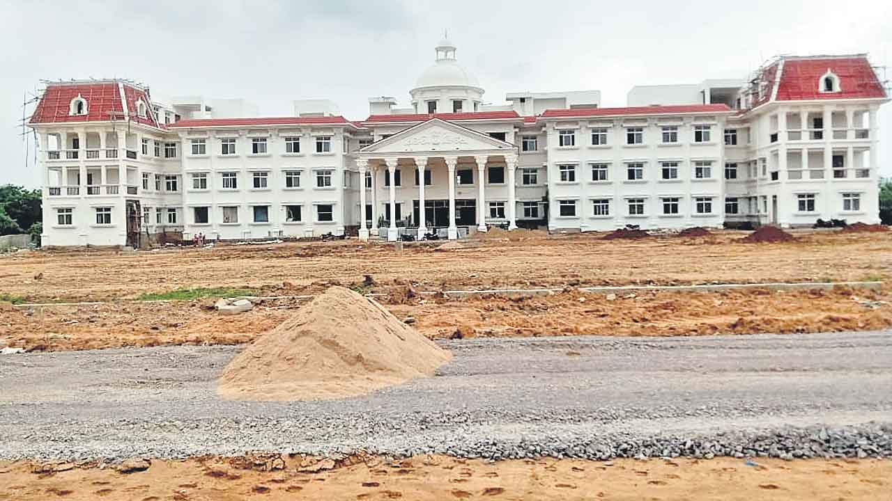 భూకంపాలను తట్టుకునేలా డీపీవోలు