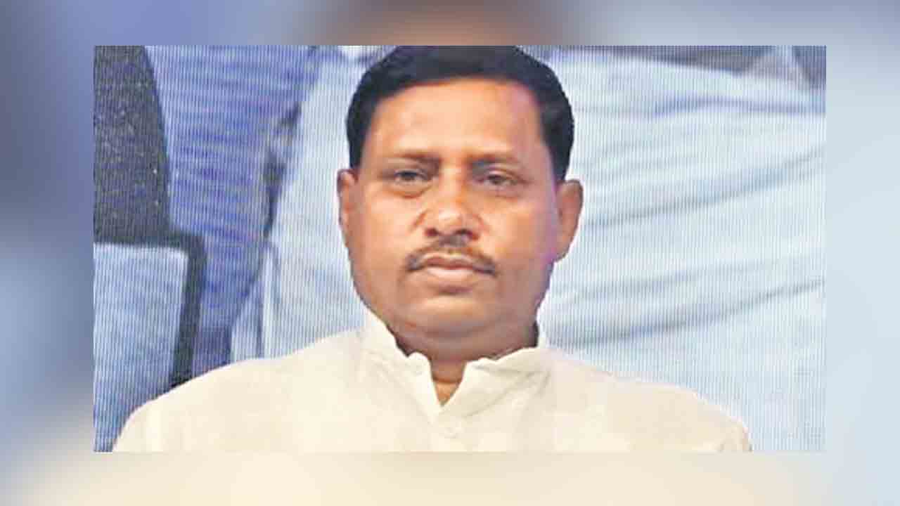 BJP | బీజేపీ ఎంపీకి రెండేండ్ల జైలుశిక్ష.. రాహుల్‌ గాంధీ విషయంలో చేసినట్టు కేంద్రం వేగంగా స్పందిస్తుందా?