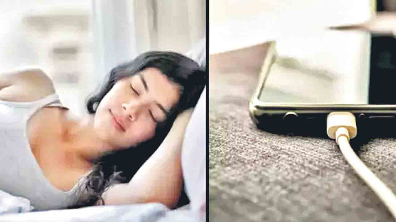 చార్జింగ్‌ పెట్టి నిద్రపోవడం ప్రమాదకరం