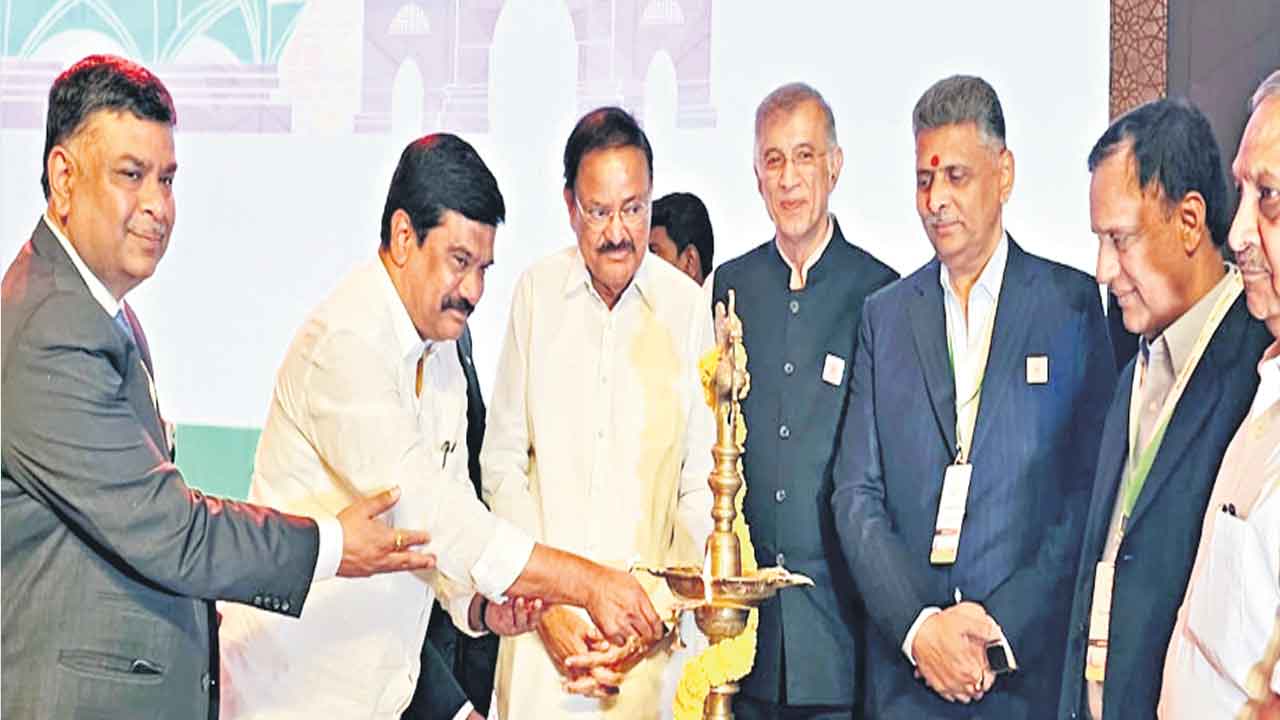 అభివృద్ధిలో మేటి హైదరాబాద్‌