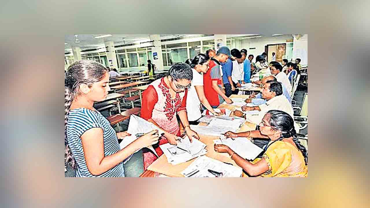 ఈసెట్‌లో 82% సీట్లు భర్తీ