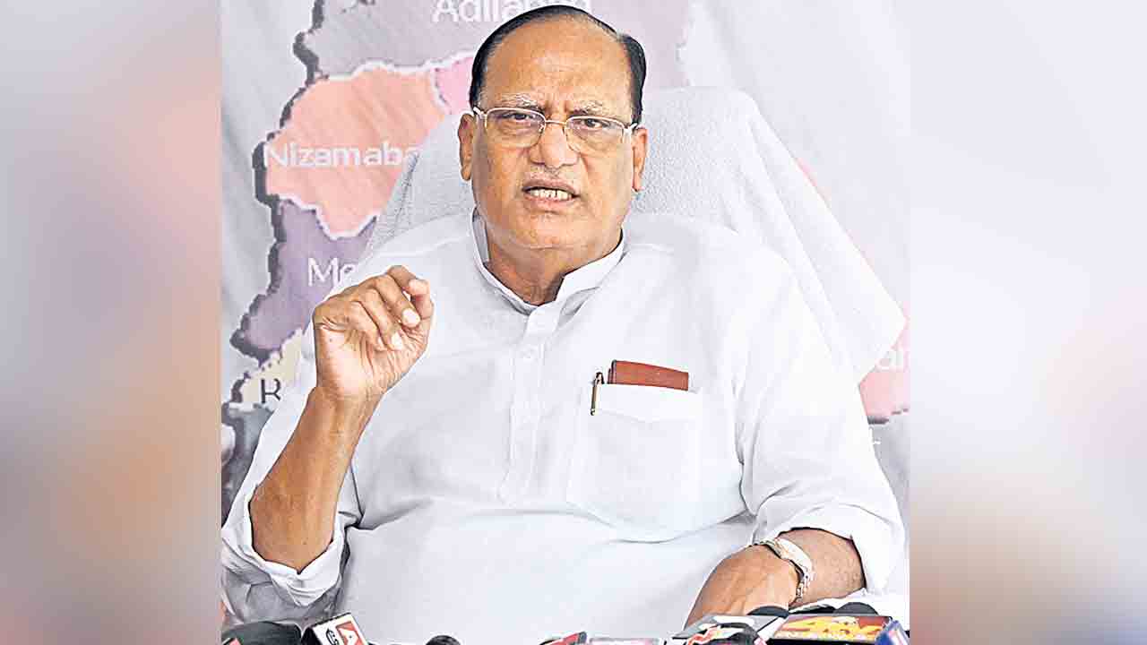 అధికారం కోసం కేసీఆర్‌ చావు కోరుతరా?