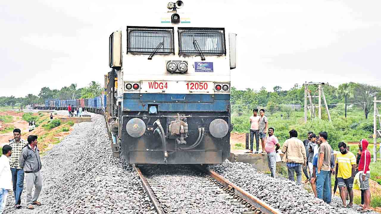త్వరలో సిద్దిపేటకు రైలు