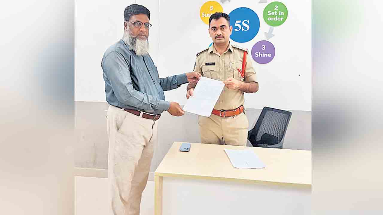 ‘రెడ్‌ డైరీ’ రేవంత్‌పై పోలీసుల కేసు