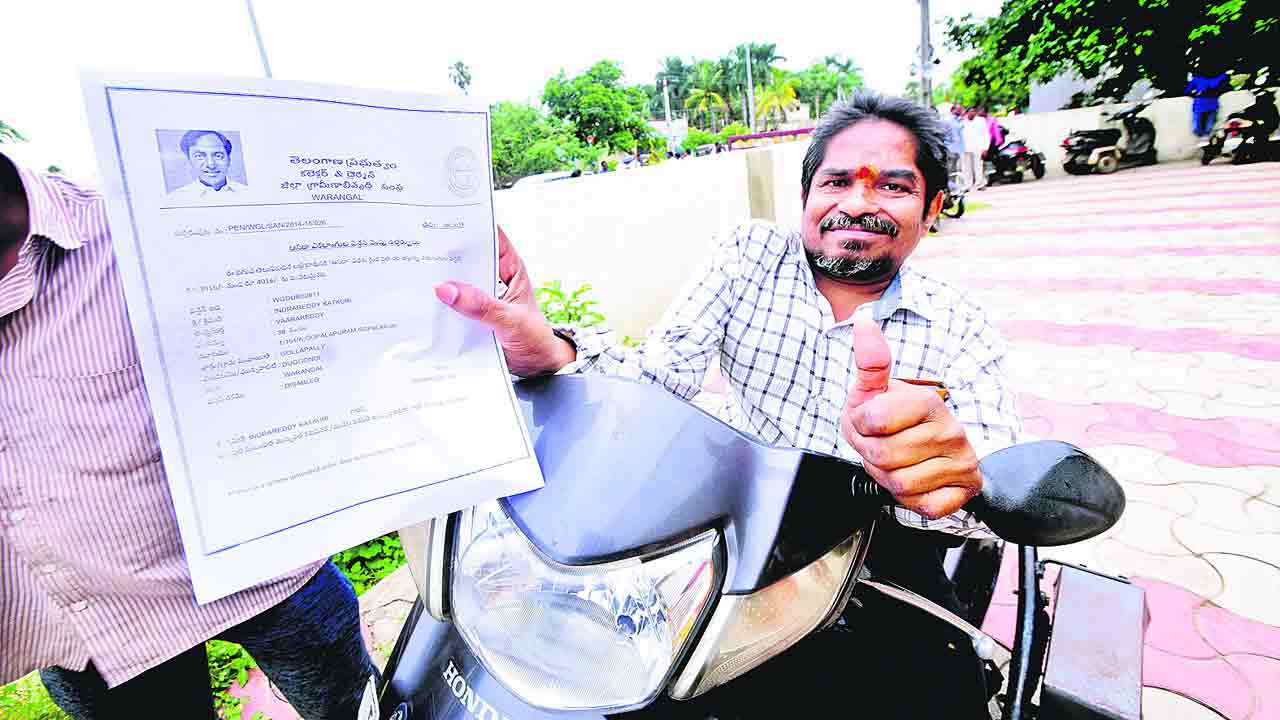 దివ్యాంగులకు సర్కారు భరోసా..