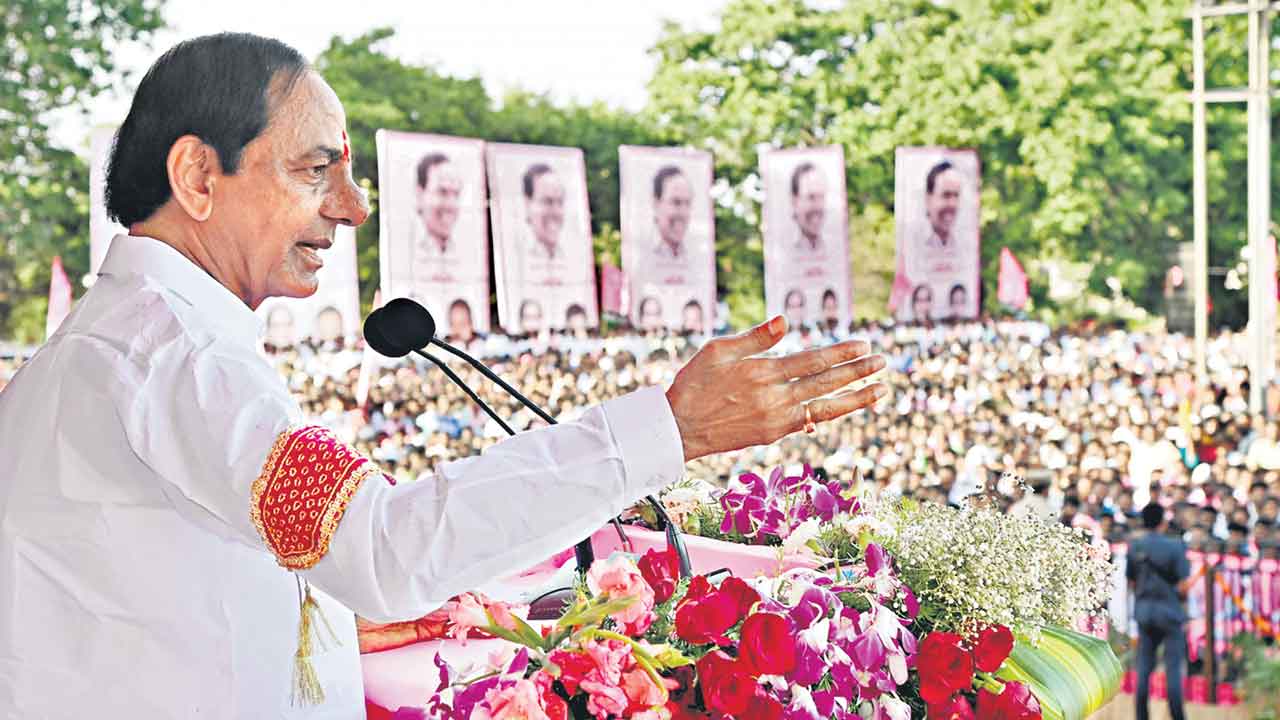 నీరాజనం ఆగం కావద్దు