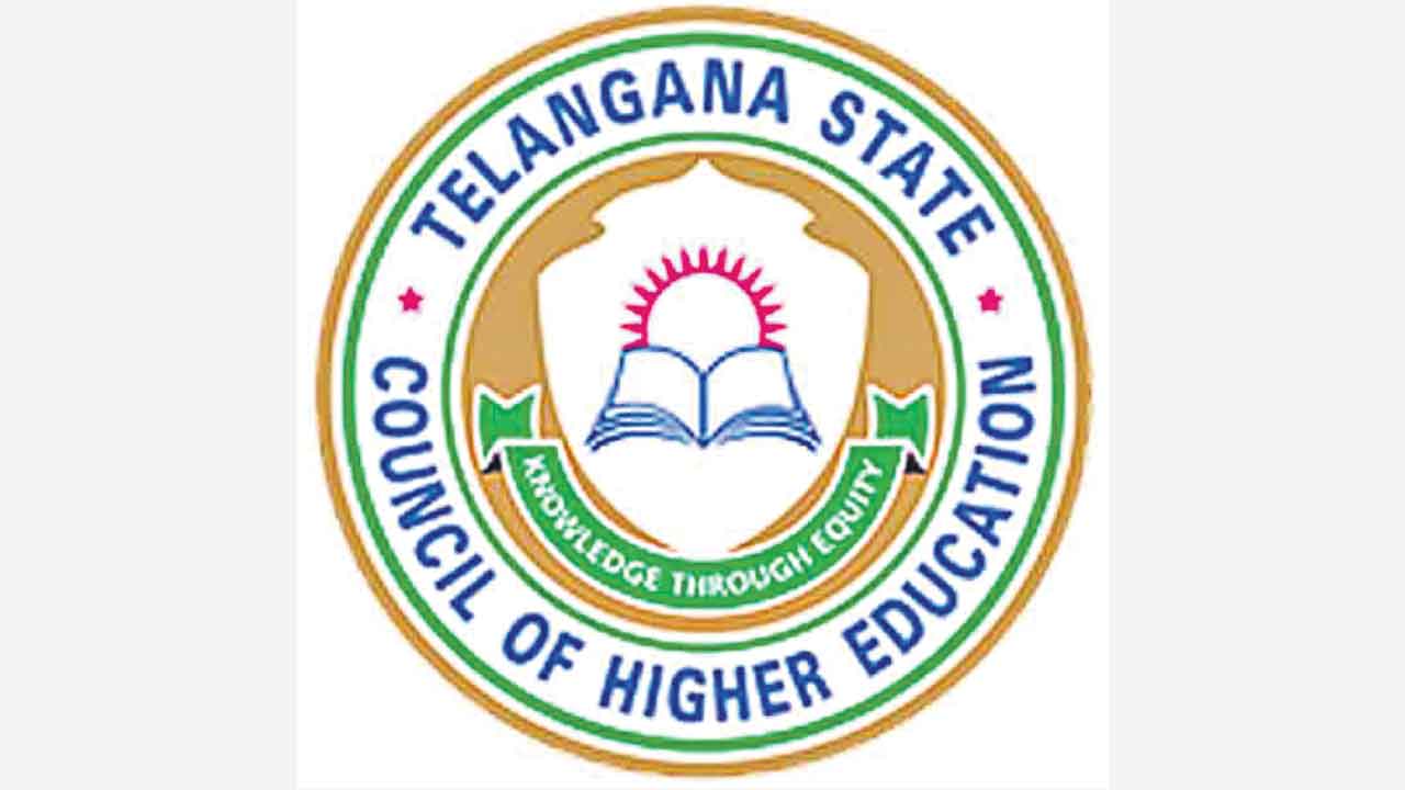 సెప్టెంబర్‌లో వర్సిటీ ఆచార్యులకు శిక్షణ