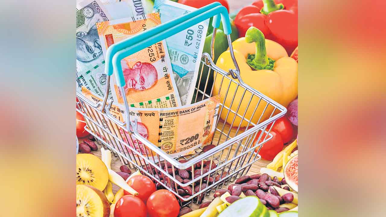 Inflation |  మరింత పెరగనున్న ఆహారోత్పత్తుల ధరలు.. వర్షాభావం, అంతర్జాతీయ పరిణామాలకు తోడైన సబ్సిడీల్లో కోత