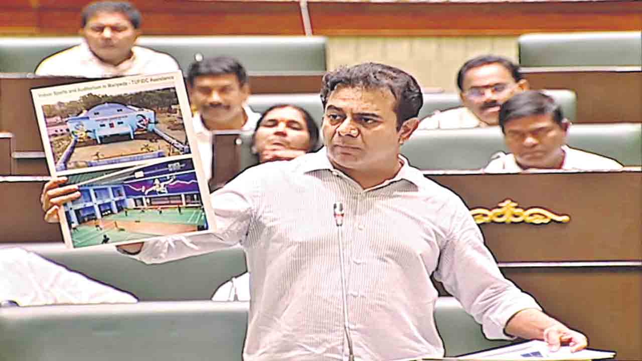 Minister KTR | బ్లాక్‌మెయిల్‌ రాతలకు తెలంగాణ ప్రభుత్వం భయపడదు.. కాంగ్రెస్‌ తీరుపై మంత్రి కేటీఆర్‌ ఫైర్‌