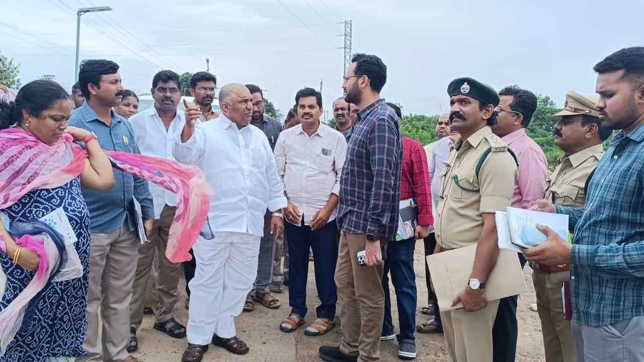 ప్రజల భవిష్యత్‌ అవసరాల కోసం..ప్రభుత్వ భూముల గుర్తింపు