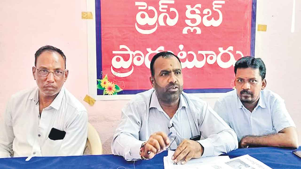 సీఎం కేసీఆర్పై ఉప్పొంగిన అభిమానం