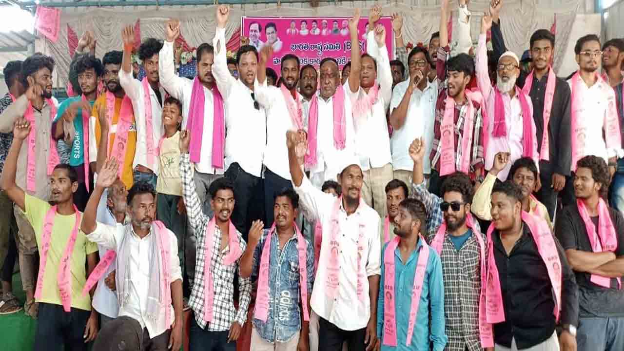 మతాల పేరుతో బీజేపీ చిచ్చు