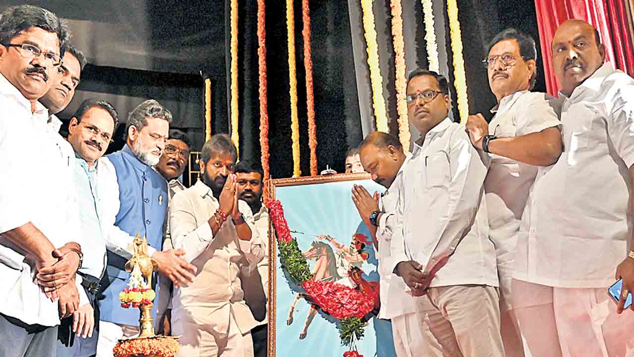 కుట్రలను తిప్పికొడతాం