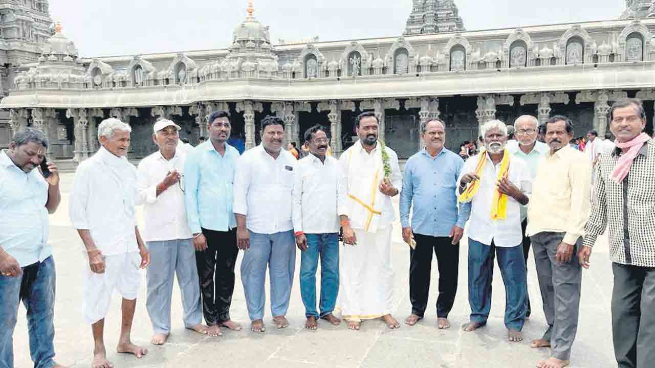 మంత్రి గంగులనే గెలిపించుకుంటాం