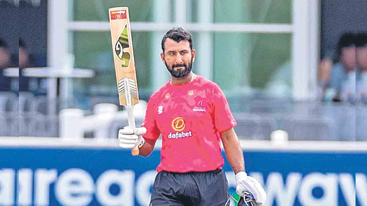 పుజారా అజేయ సెంచరీ
